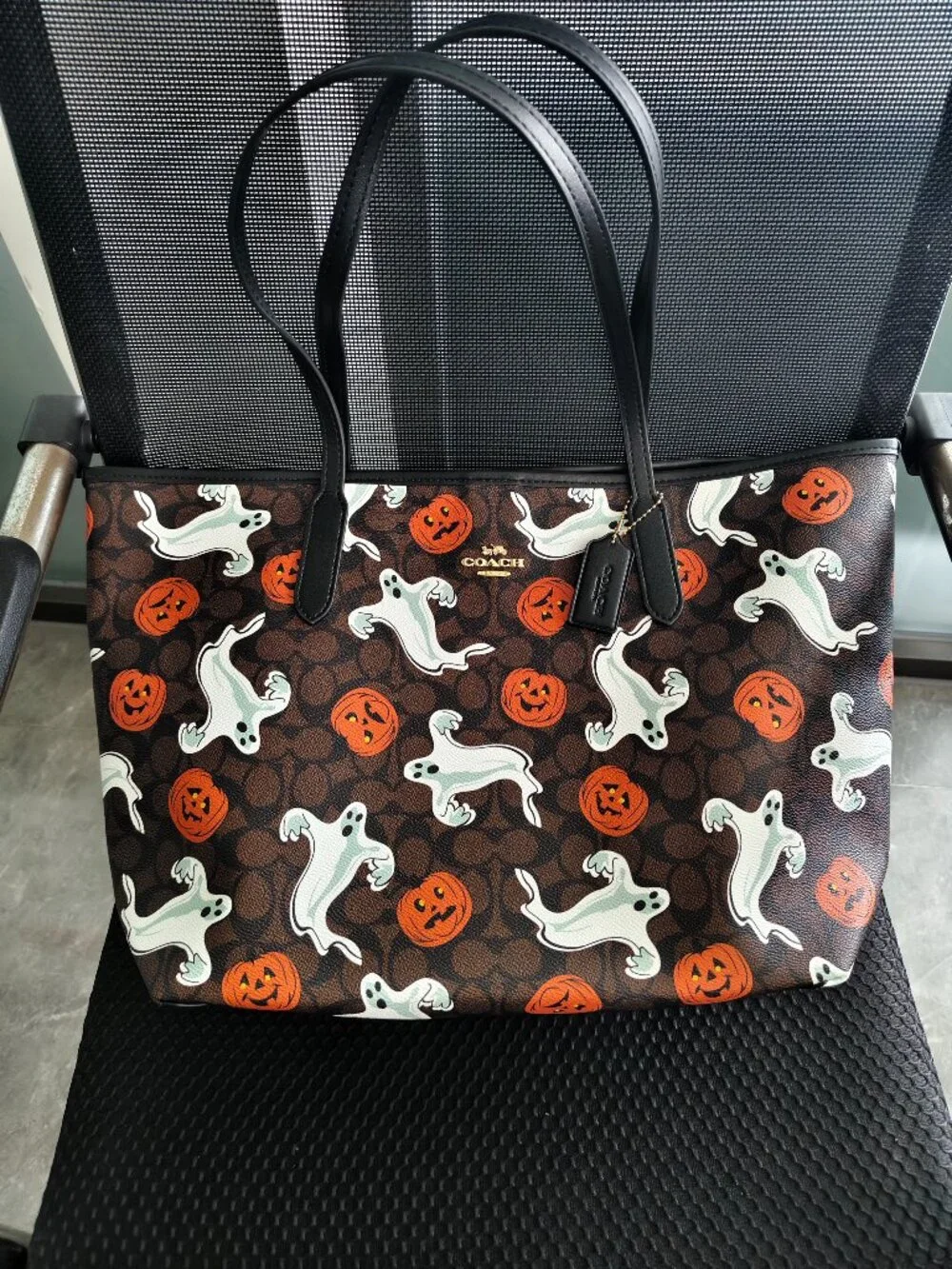 🎃Coach Brown Ghost & Pumpkin Print Tote with Black Trim